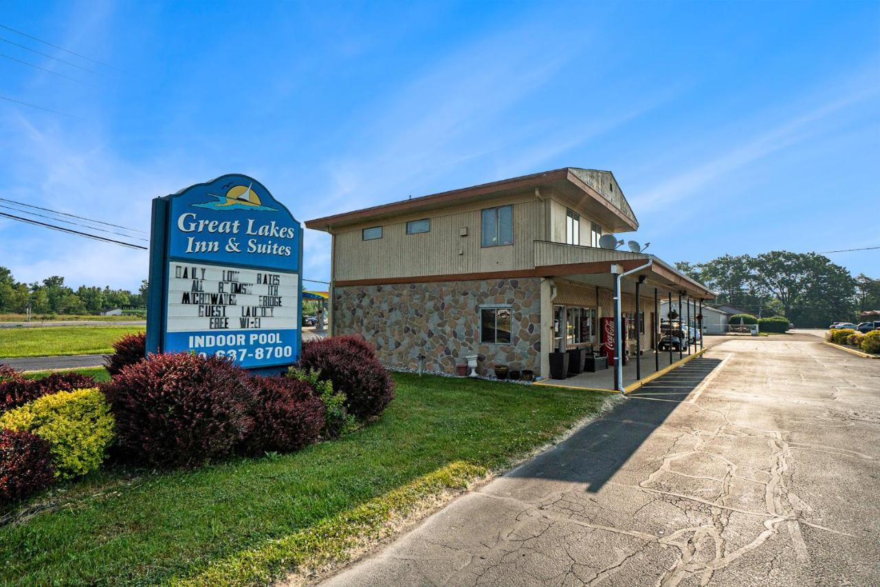 Great Lakes Inn & Suites Саут Хейвън Екстериор снимка