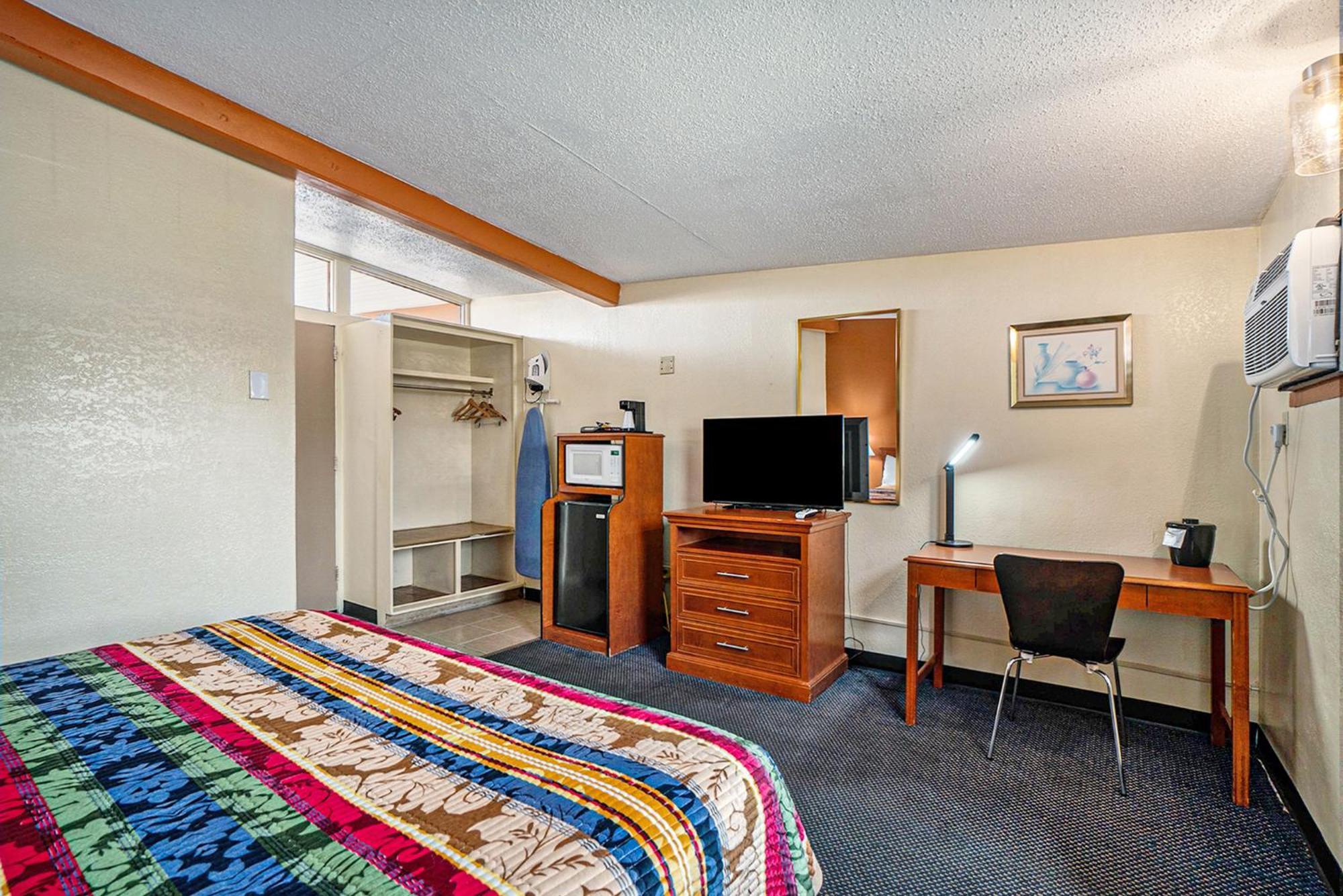 Great Lakes Inn & Suites Саут Хейвън Стая снимка
