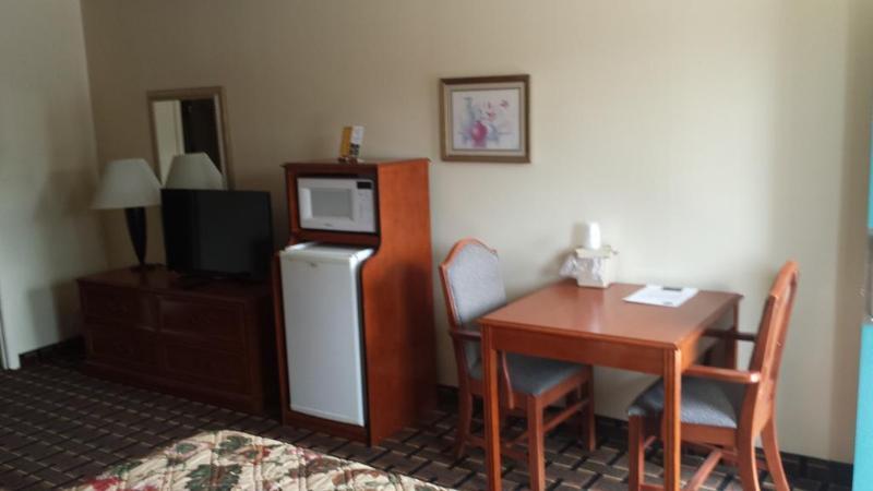 Great Lakes Inn & Suites Саут Хейвън Екстериор снимка